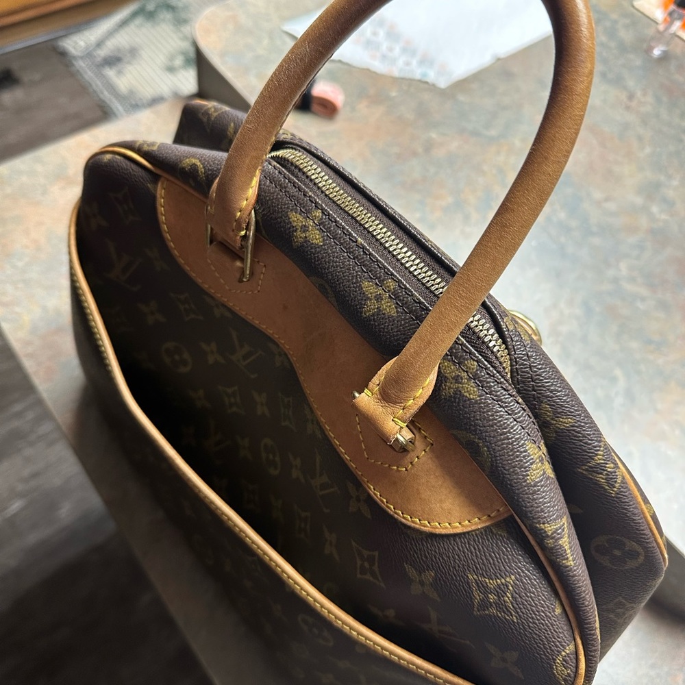 Authentic Louis Vuitton vintage Trouville